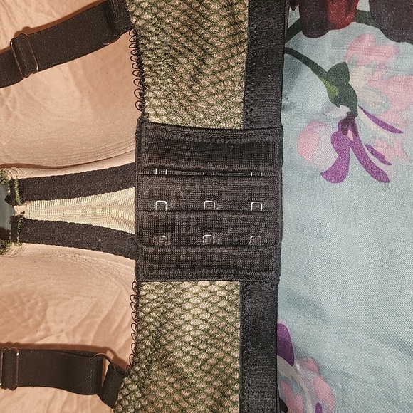 Bra - Picture 4 of 5